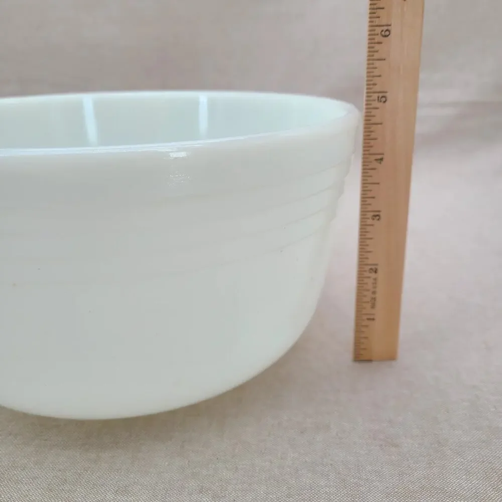 Hamilton Beach Vintage Milk Glass Mixer Bowl 1950s Ribbed Model #10 (3 quarts)
